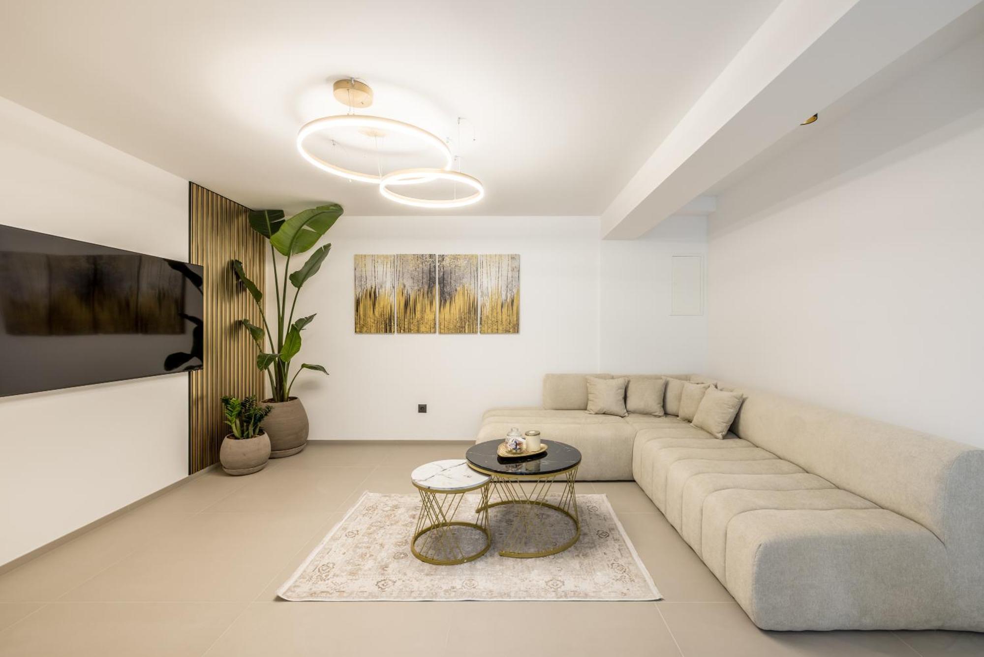 Apartment Sara โตรกีร์ ภายนอก รูปภาพ
